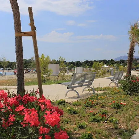 With Parking Space Podstrana, Split - 25292 Apartman *